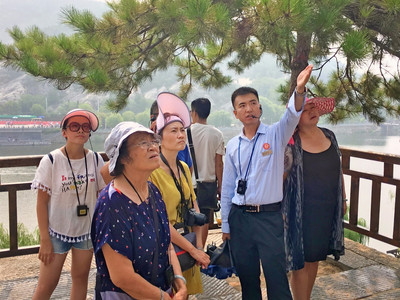 龍門風物迎客心，優質服務展溫情——記龍門景區管理與服務的正能量實踐